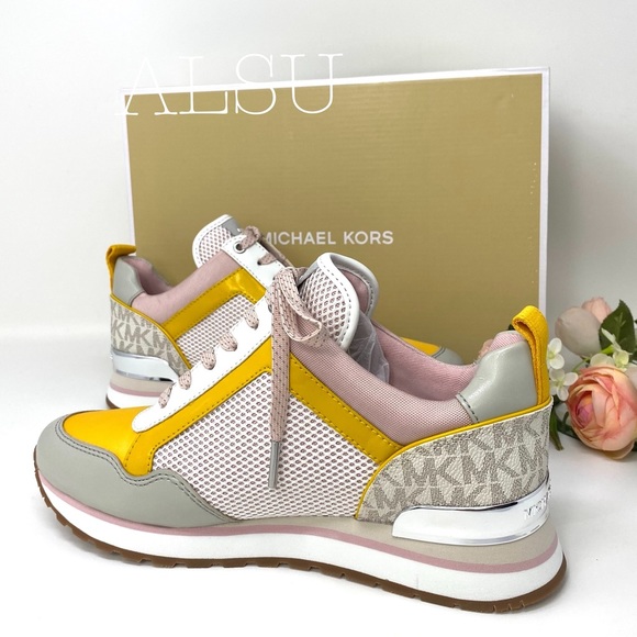 🌸SALE🌸 Michael Kors Maddy Trainer Mesh Vanilla AUTHENTIC Women Size 49R0MAFS2D - Picture 3 of 8